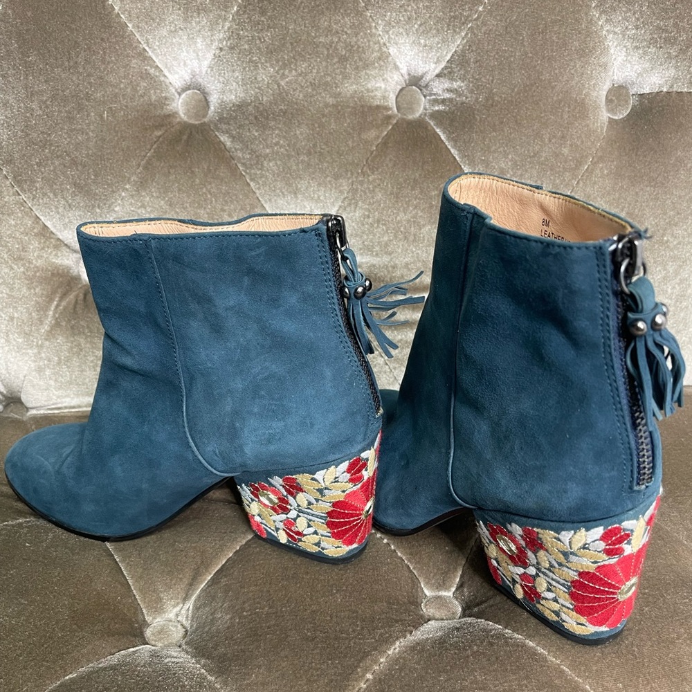 Blue suede Mojo Moxy ankle booties